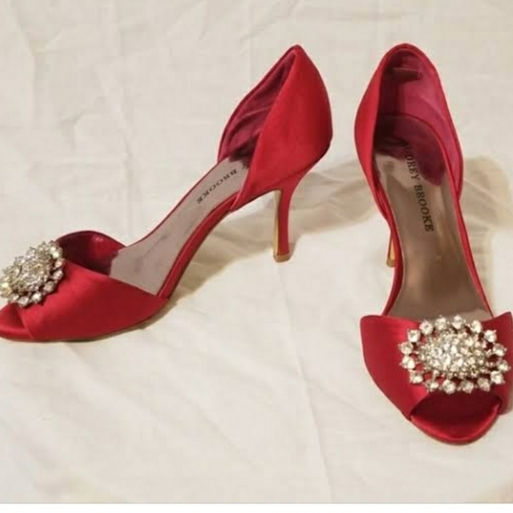 Audrey Brooke Taylor Peep toe Shoes - Picture 2 of 13